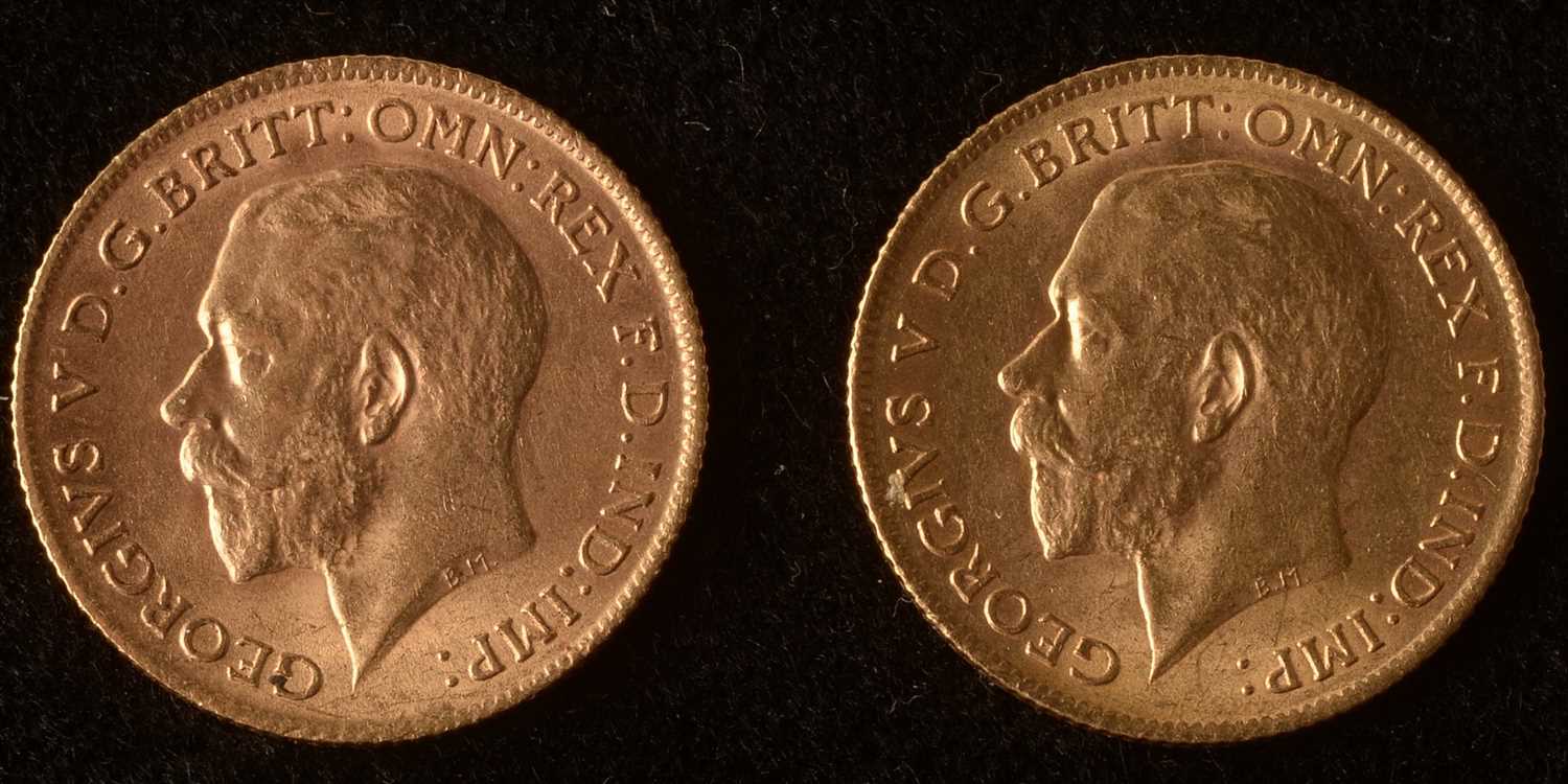 Lot 1011 - Two gold half sovereigns