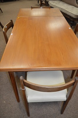 Lot 325 - dining table