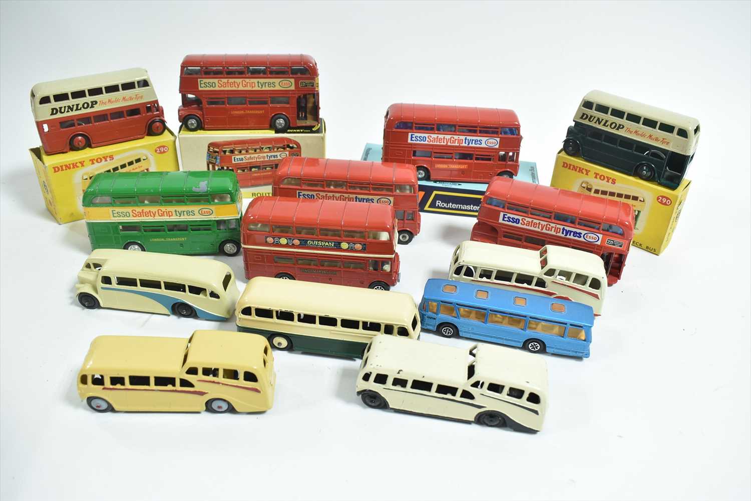 Lot 185 - Dinky buses