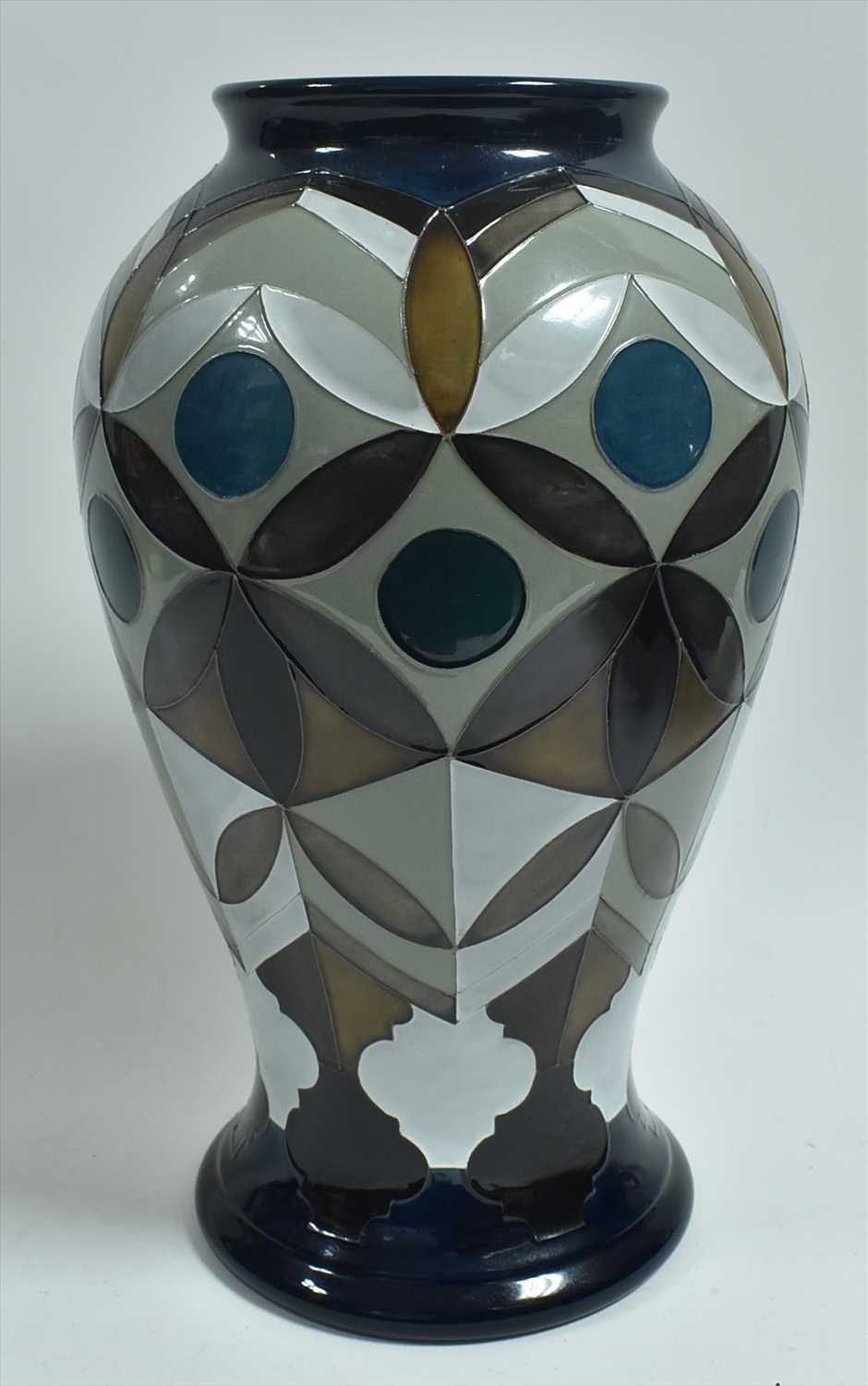 Lot 607 - Moorcroft Prestige vase