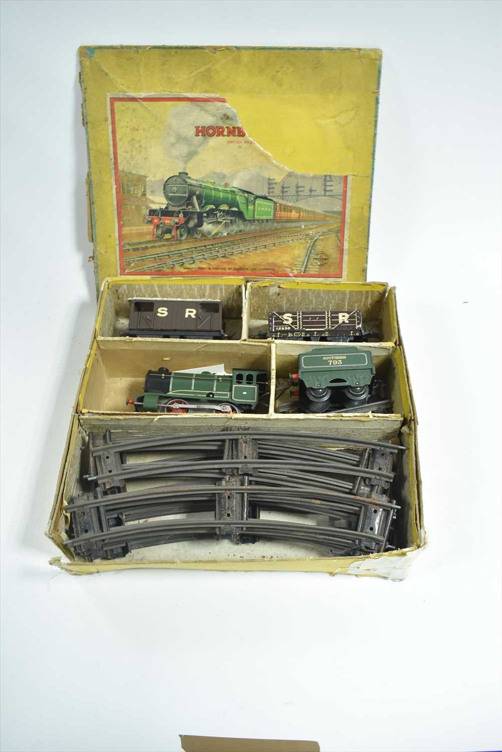 Lot 319 - Hornby Trian set