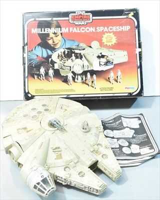 Lot 309 - Star Wars Millennium Falcon