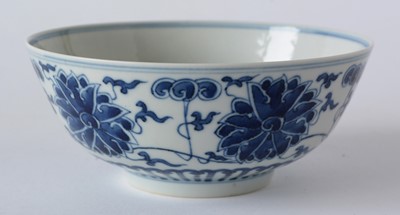 Lot 401 - Chinese blue and white bowl