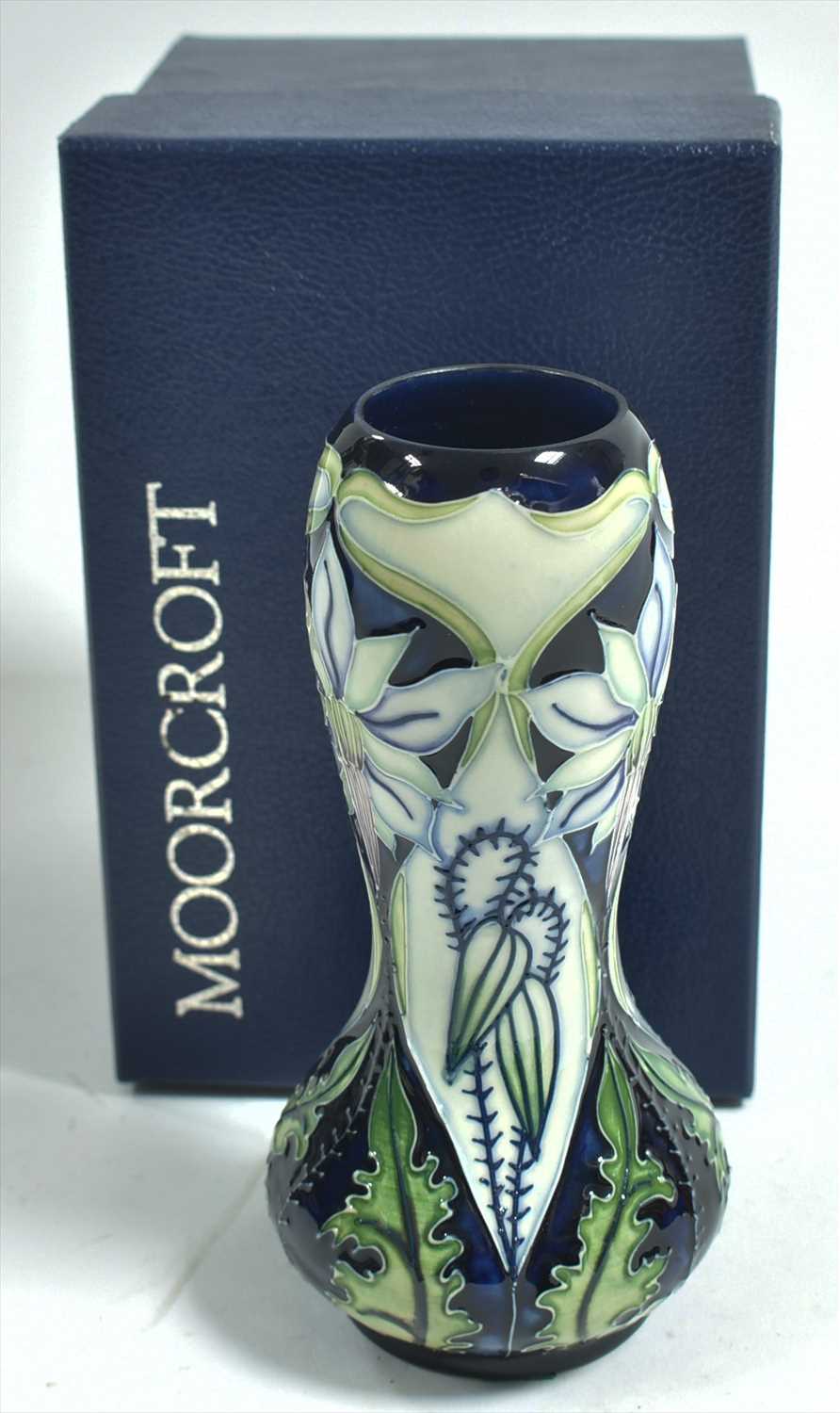 Lot 512 - Moorcroft vase