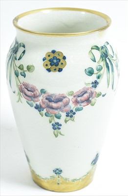 Lot 524 - Moorcroft vase