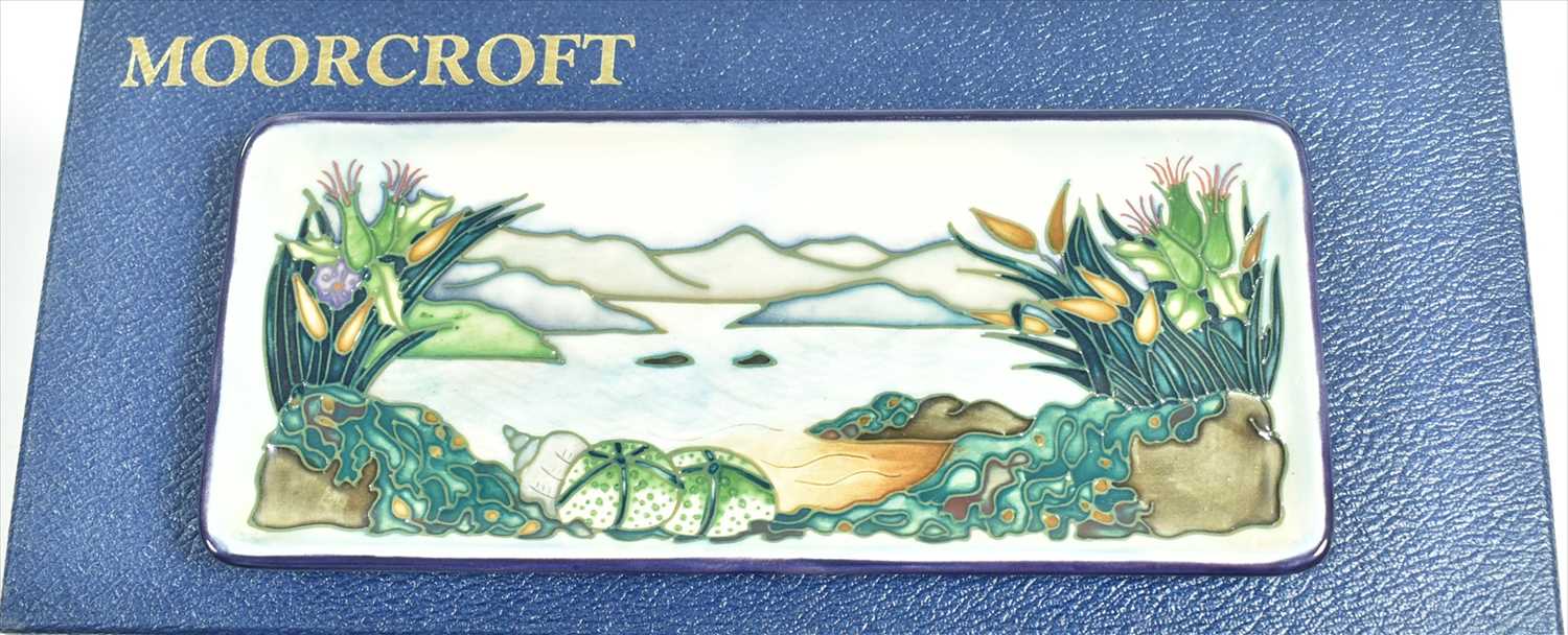 Lot 532 - Moorcroft rectangular dish