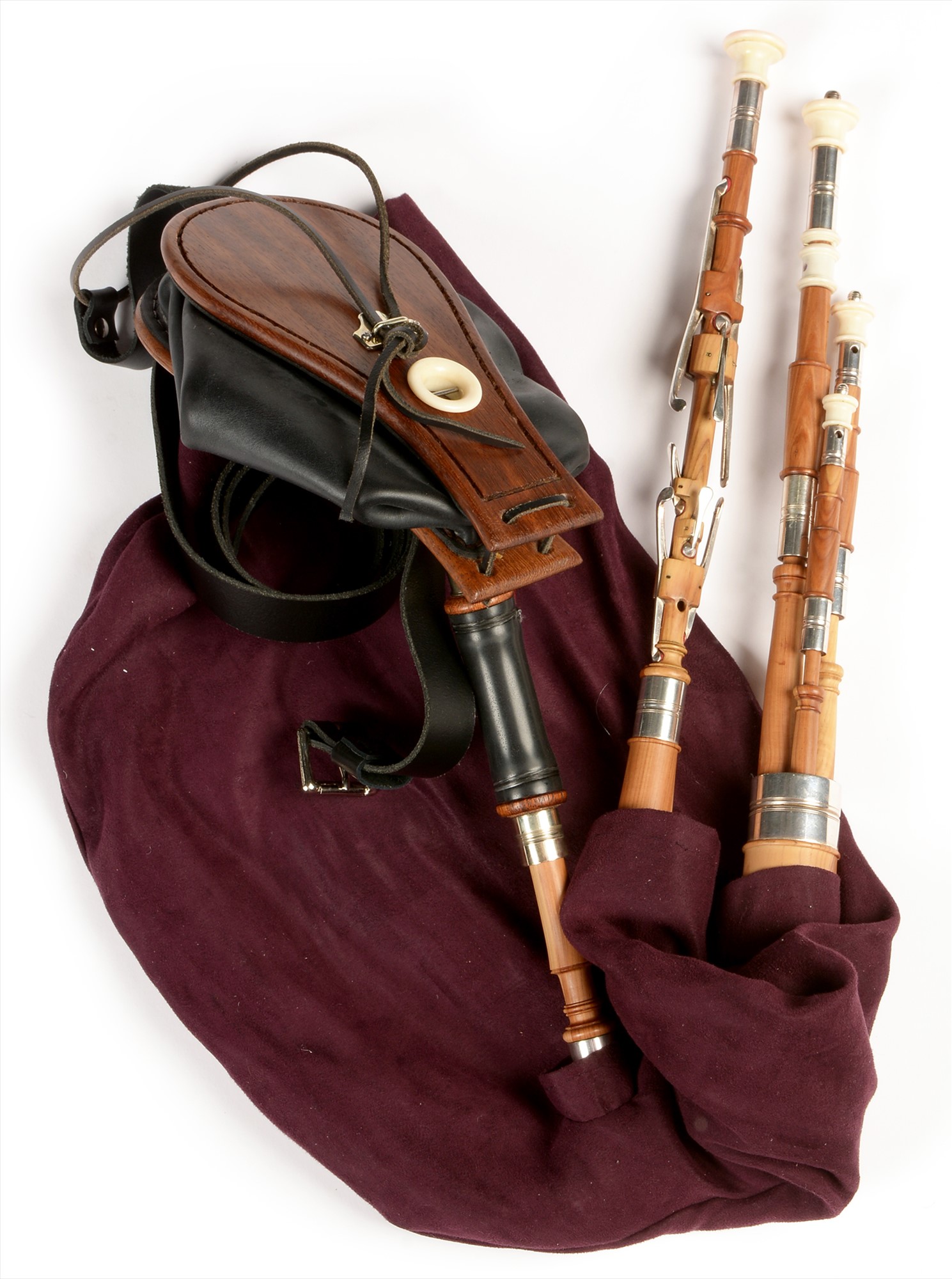 Lot 201 Set of Northumbrian small pipes. Lot 201 Set of Northumbrian small pipes.