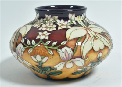 Lot 579 - Moorcroft vase