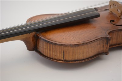 Lot 117 - Violin.