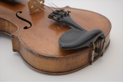 Lot 118 - Violin.