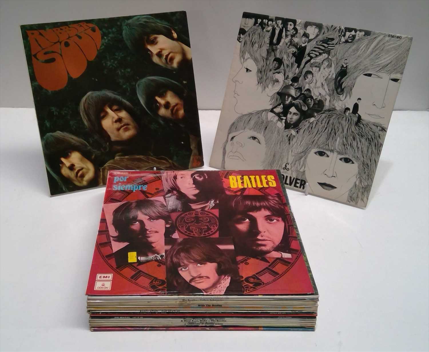 Lot 340 - Beatles LPs
