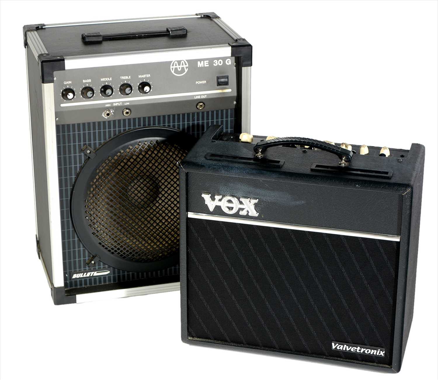 Lot 97 - Vox VT-40 amplifier, Bullet amp and pedals.