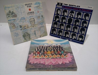 Lot 362 - Beatles and solo LPs