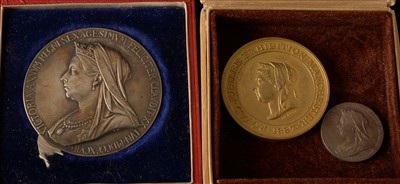 Lot 1014 - Jubilee medallions