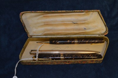 Lot 20 - Conway Stewart fountain pen and pencil
