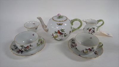 Lot 555 - Herend tea set