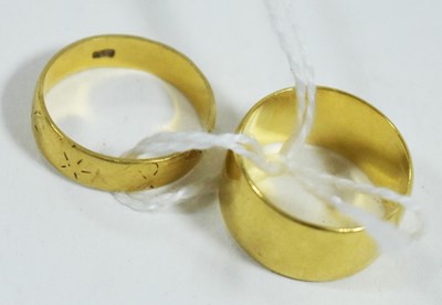 Lot 101 - Two gold rings