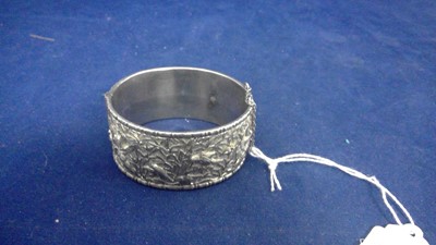 Lot 4 - Chinese silver bangle