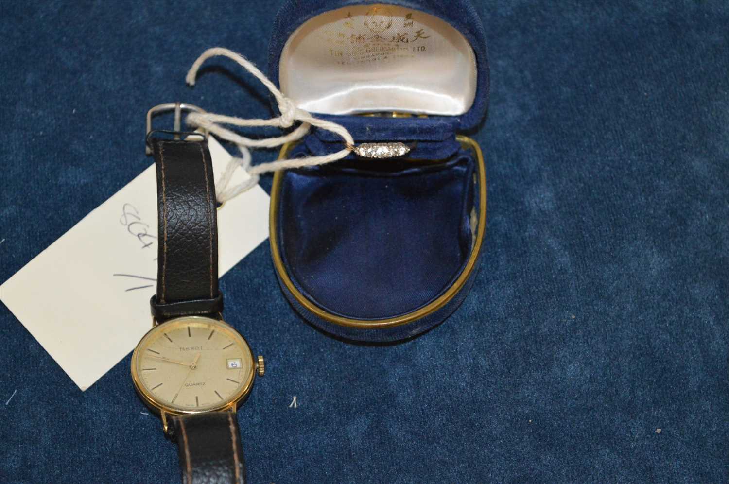 Lot 34 - Tissot watch and ring