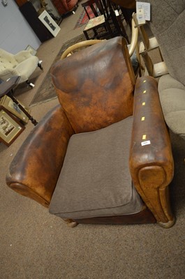 Lot 662 - Art Deco leather armchair