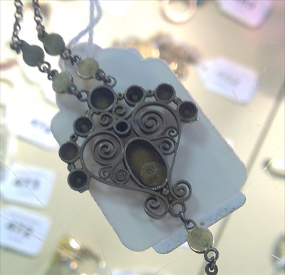 Lot 487 - Marius Hammer necklace