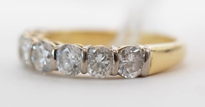 Lot 92 - Seven stone diamond ring