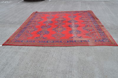 Lot 530 - Ushak carpet