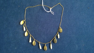 Lot 206 - Edwardian fringe necklace