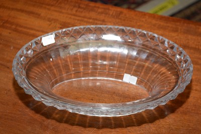 Lot 521 - Irish glass bowl and stand