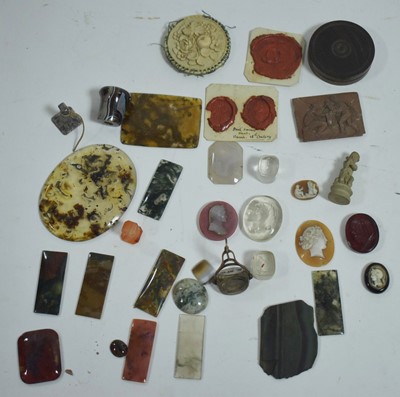 Lot 198 - Seals, specimen stones and cameos