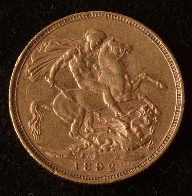 Lot 1075 - Queen Victoria gold sovereign