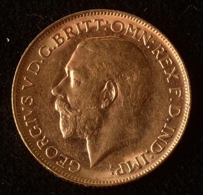 Lot 1082 - George V gold sovereign