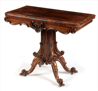 Lot 1024 - Rosewood tea table