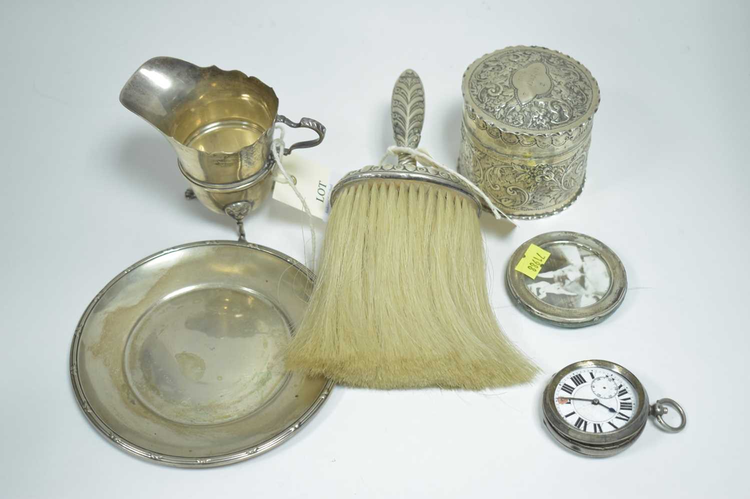 Lot 1 - Silver items