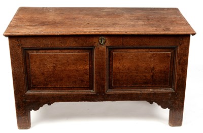 Lot 1058 - Oak coffer