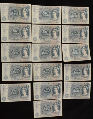 Lot 1116 - Fforde £5 notes