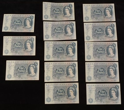 Lot 1116 - Fforde £5 notes