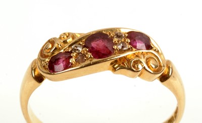 Lot 128 - Ruby and diamond ring