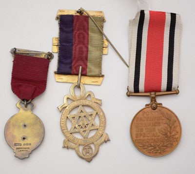 Lot 367 - First World War General Service medals and related ephemera