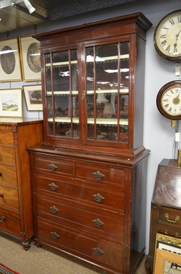Lot 746 - An Edwardian chest of drawers with associated top