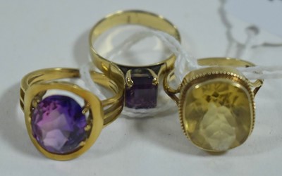 Lot 113 - Three quartz rings