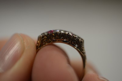 Lot 154 - Ruby and diamond ring