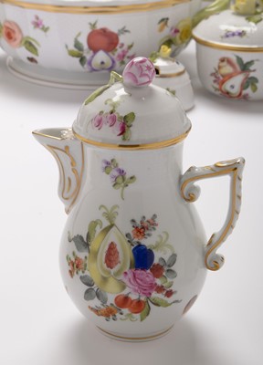 Lot 507 - Herend Dinner, Tea and coffee service
