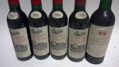 Lot 933 - Mixed half bottles of red