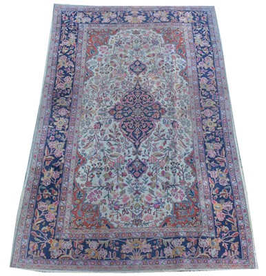 Lot 860 - Kashan rug