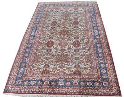 Lot 881 - Isfahan carpet