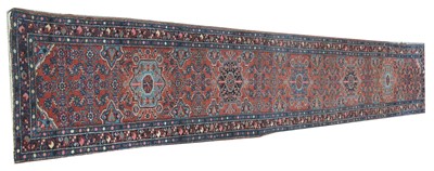 Lot 883 - Malayer runner