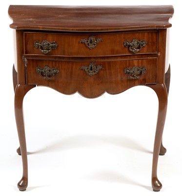 Lot 1152 - 19th Century lowboy