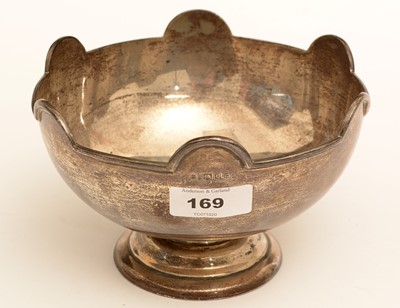 Lot 169 - A silver bowl by Charles Edwards