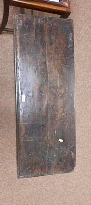 Lot 518 - 17th century oak coffer